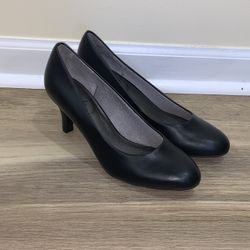 LifeStride Black Heels Size 9