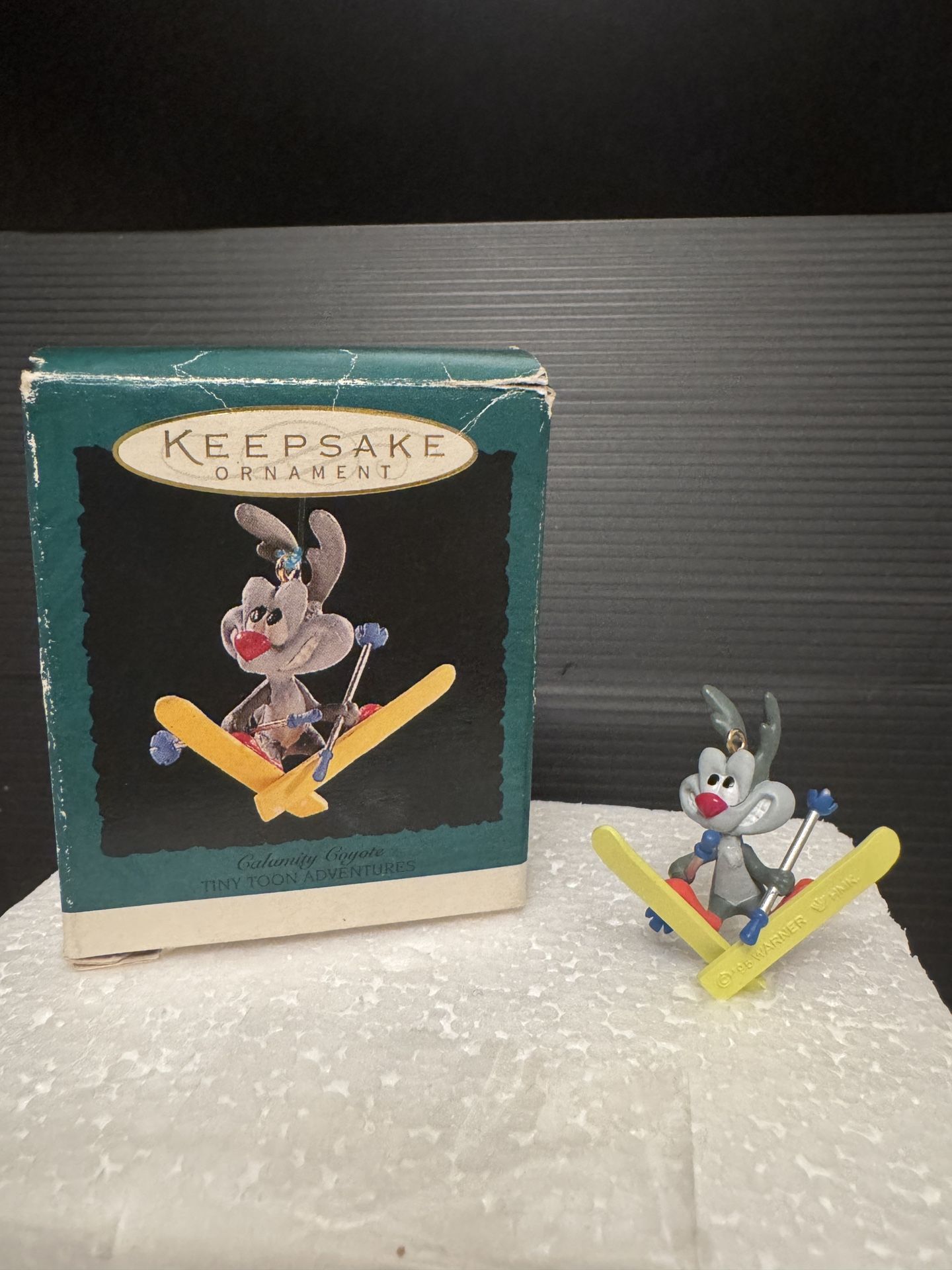 Tiny Toons Calamity Coyote Vintage Ornament 
