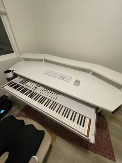AZ Studio Workstations Oxford Studio Desk (White) … Electric  stand