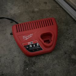 Milwaukee Charger 2X (20 Obo)