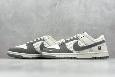 SB Dunk Low x BAPE