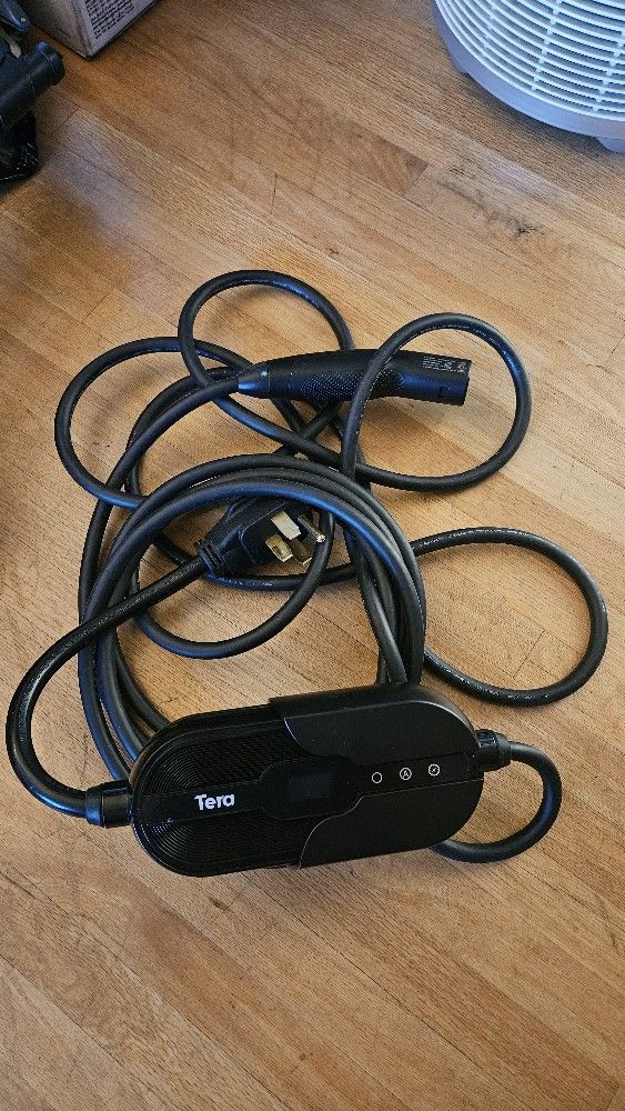 Tesla Level 2 Charger Tera NACS
