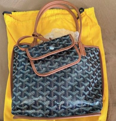 Mother-and-child tote bag