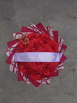 Te Amo Mi Reina Eternal Rose Bouquet