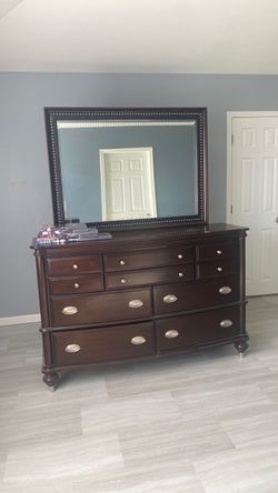 Bedroom set