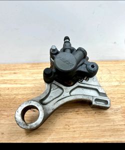 2008 HONDA CBR600RR REAR BRAKE CALIPER ASSEMBLY 43150-MFJ-D01