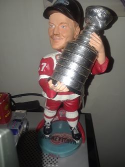 Brett Hull Stanley cup Bobbehead