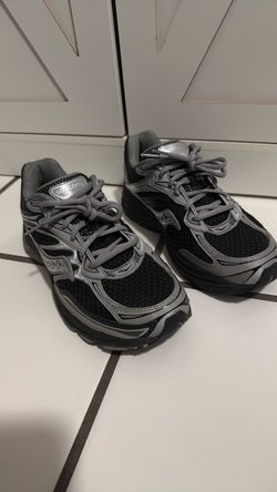 Saucony Pro Grid