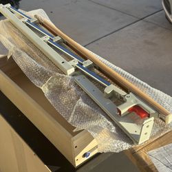 Sturdy metal bed rail