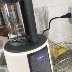 Licuadora Todo USO En Frío  O  Sopas Calientes