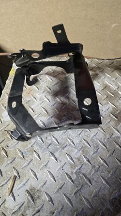Lexus/Toyota Air Compressor Bracket