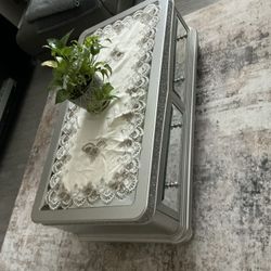 Coffee And End Tables 