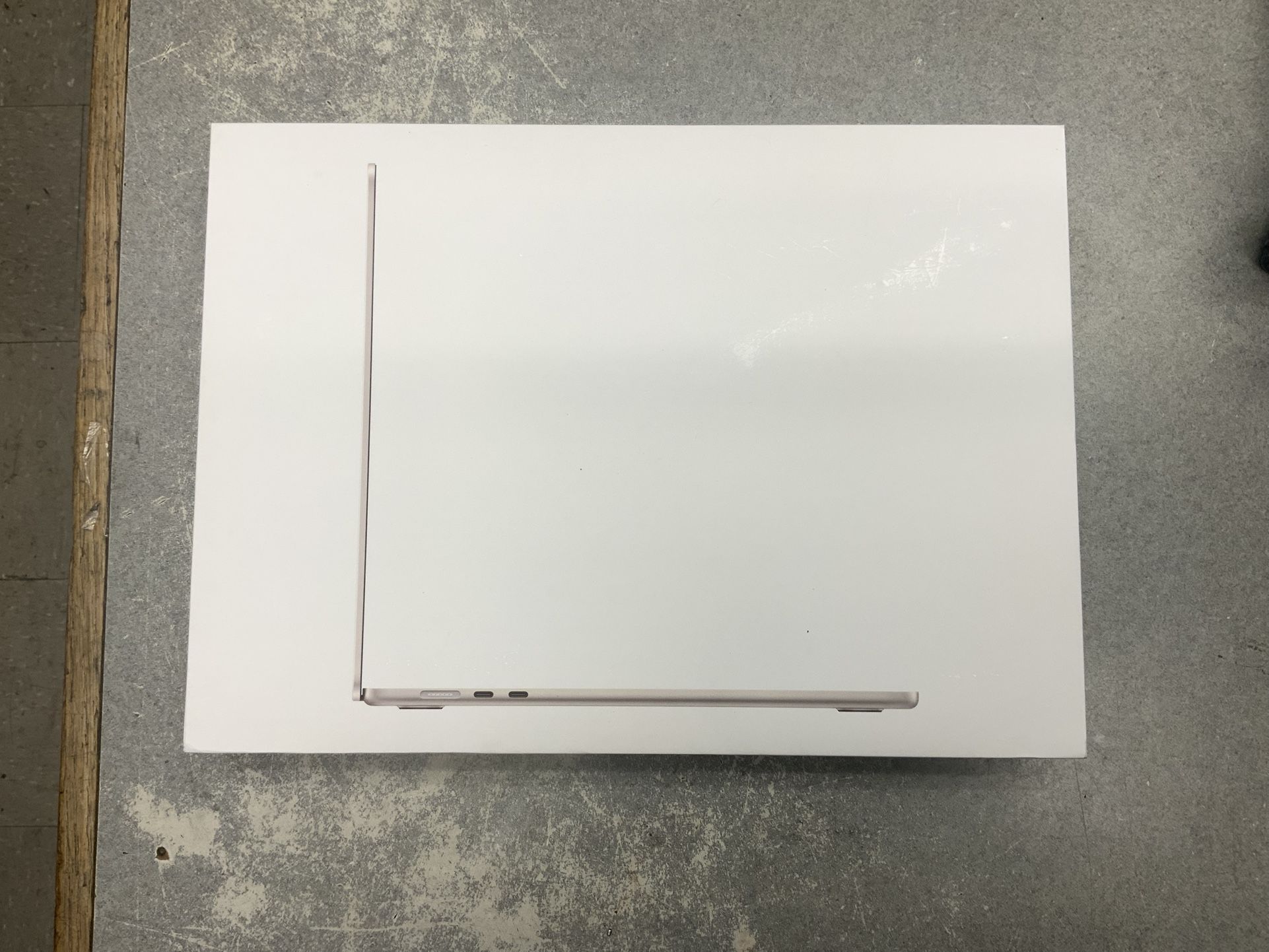 New Sealed Apple MacBook Air 2023 Laptop M2 Chip Processor 8GB RAM 256 SSD Memory Storage 15 Inch Screen Notebook Wifi Bluetooth Liquid Retina LED USB