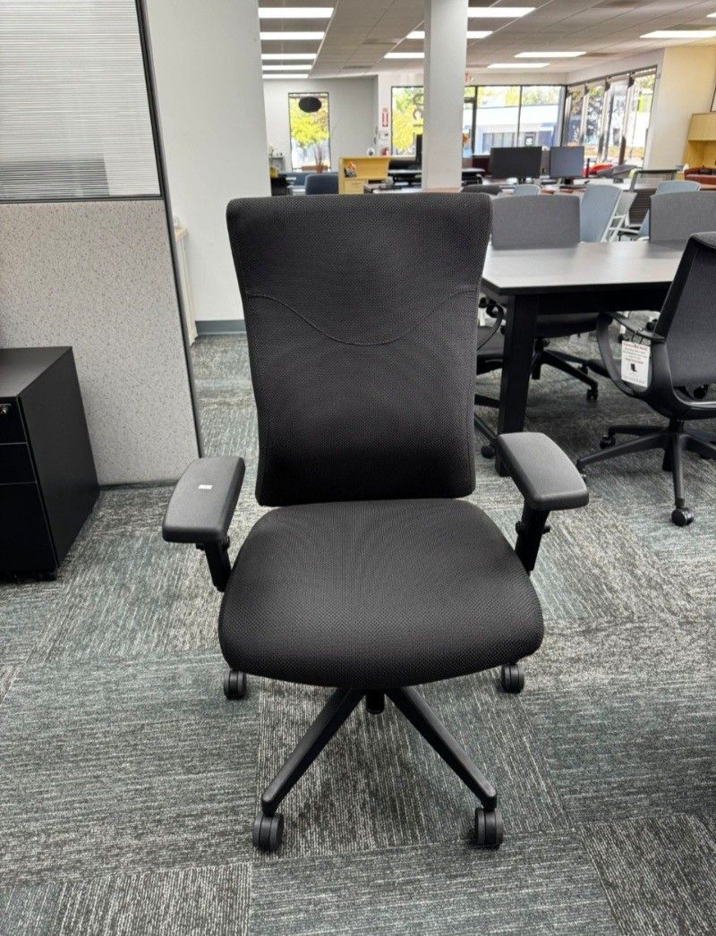 Ergonomic Office Chair 