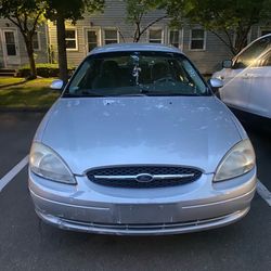 2001 Ford Taurus