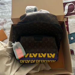 Louis Vuitton Discovery Backpack