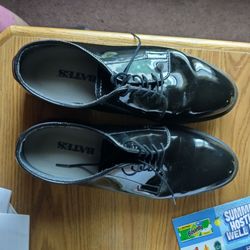 Bates shiny leather dress shoes size 11.5 men