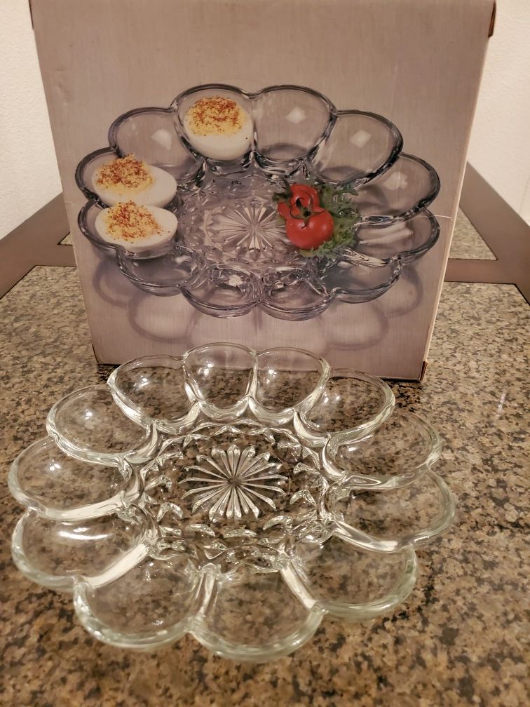 BLANC EGG SERVING PLATE