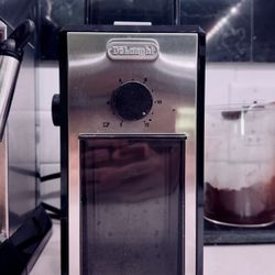 Delonghi KG89 Stainless Steel Burr Coffee Grinder Silver - The KG89