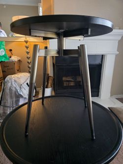 Coffee table/ matching side table