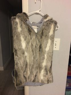 New Aeropostale fur vest