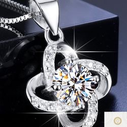 CERTIFIED Moissanite necklace 