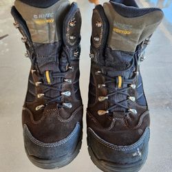 Hi-Tec Vibram Water Proof Hiking Boots