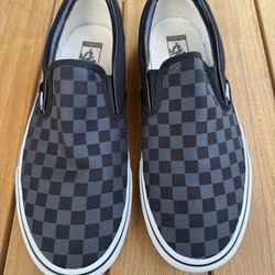 Vans black on black Checkered slip on 12 wide