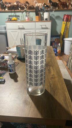 Flower vase