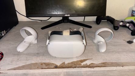 Meta Quest 2 VR Headset + 2 Controllers
