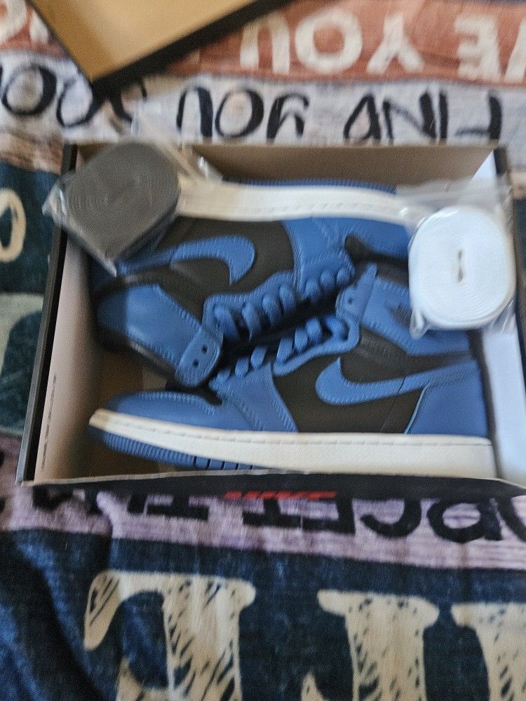 Nike Retros 5y $100