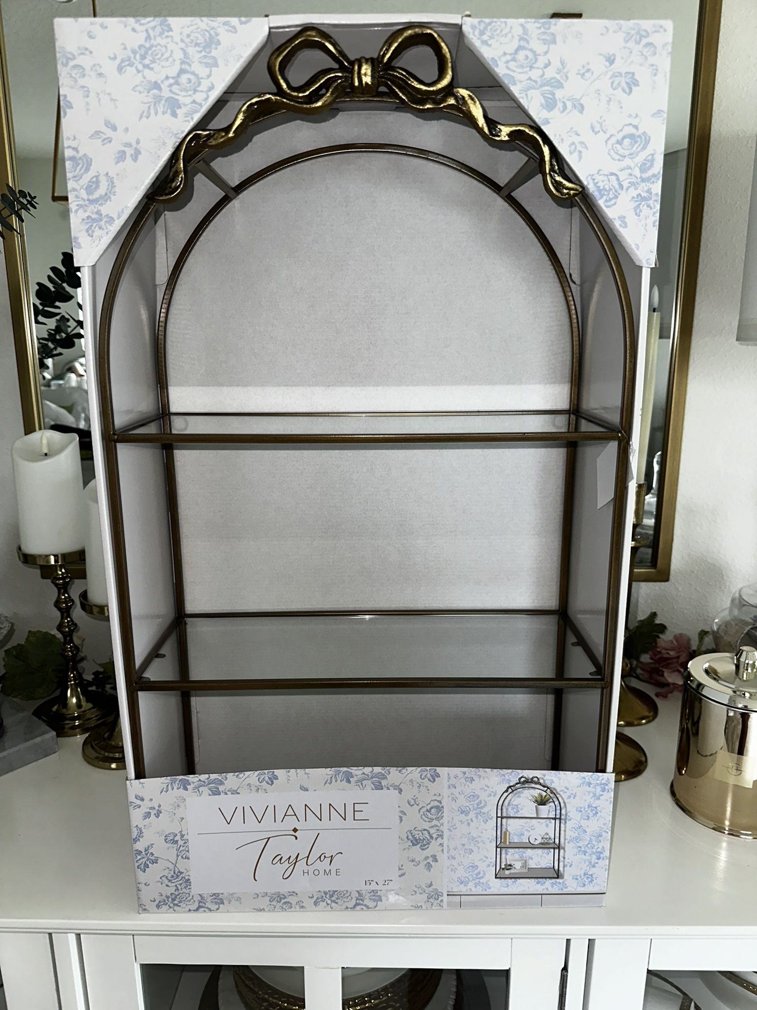 Vivianne Taylor Gold Bow Shelf