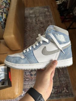 Hyper Royal Jordan 1 Sz. 8.5M