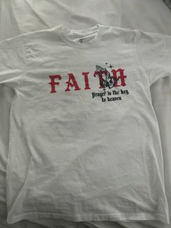 selling faith shirt, to big for me, size medium.