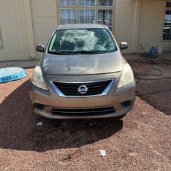 nissan versa