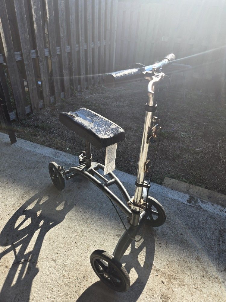 Knee Roller Cart