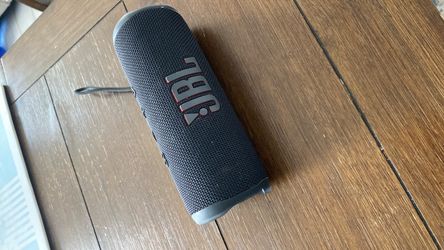 JBL Portable Bluetooth Speaker