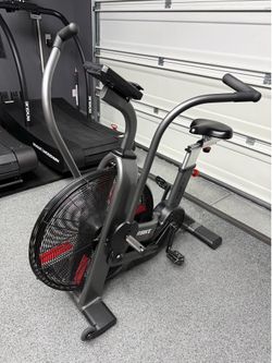 Assault bike Elite