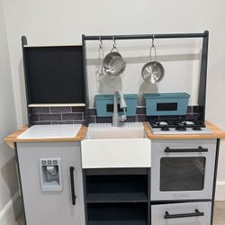 Kids Kitchen 