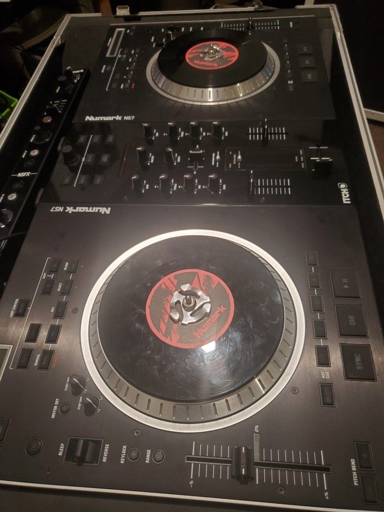 Numark Ns7