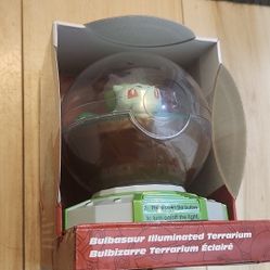Bulbasaur illuminated terrarium