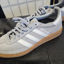 Boys Adidas Spezial - Size 5