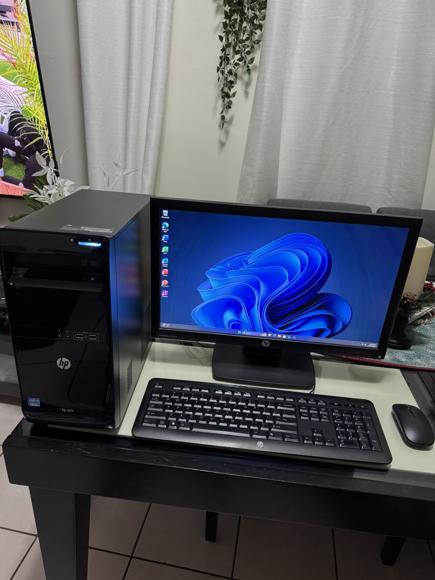 HP Complete Computer Desktop Setup Windows 11 Pro Intel I5 4gb Ram and HP HD Monitor