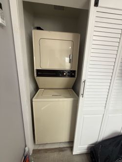 MAYTAG STACKABLE WASHER/DRIER