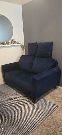 Love seat