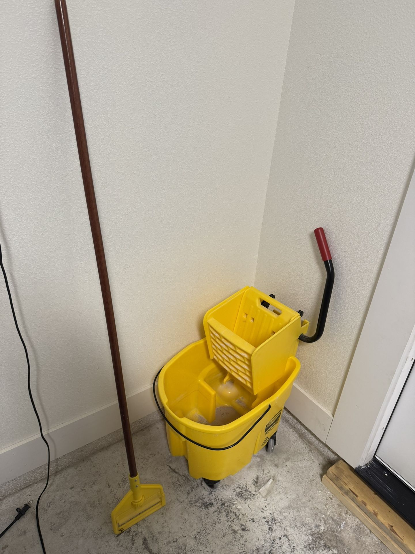 Mop Bucket with mop Stick