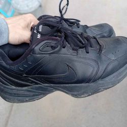 Nike shoes size 13