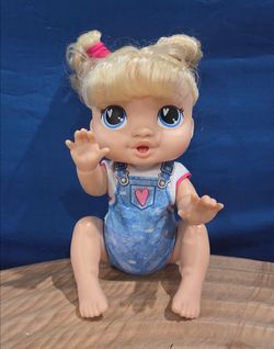 Baby Alive Crawl 'n Play Harper Hugs Doll