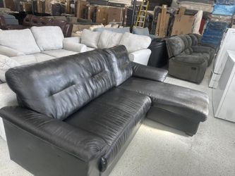 Sectionals 🚚we can deliver🚚