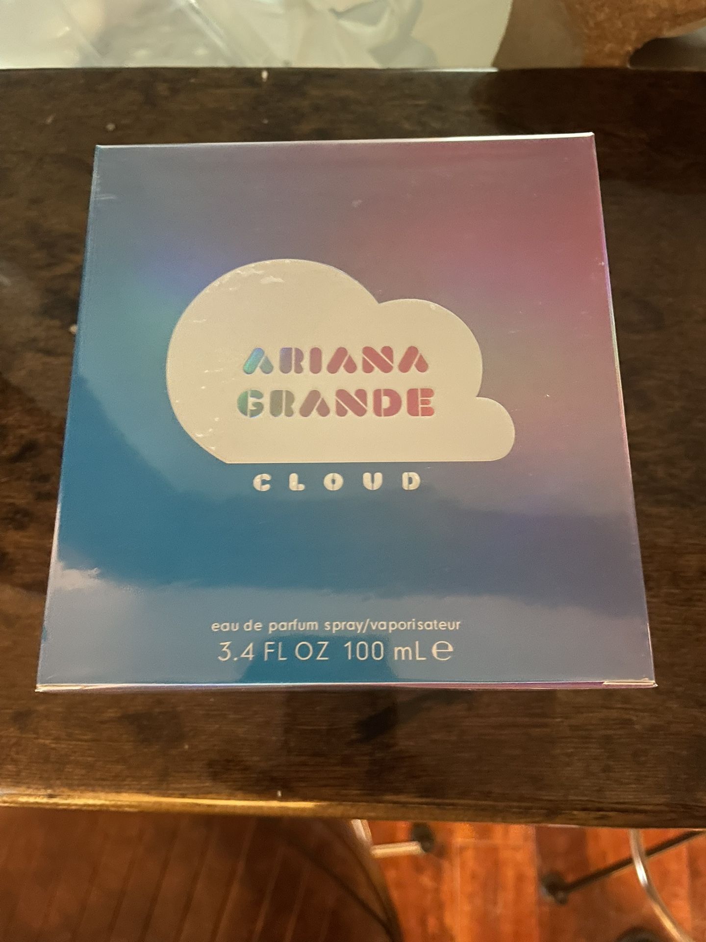 Ariana Grande cloud